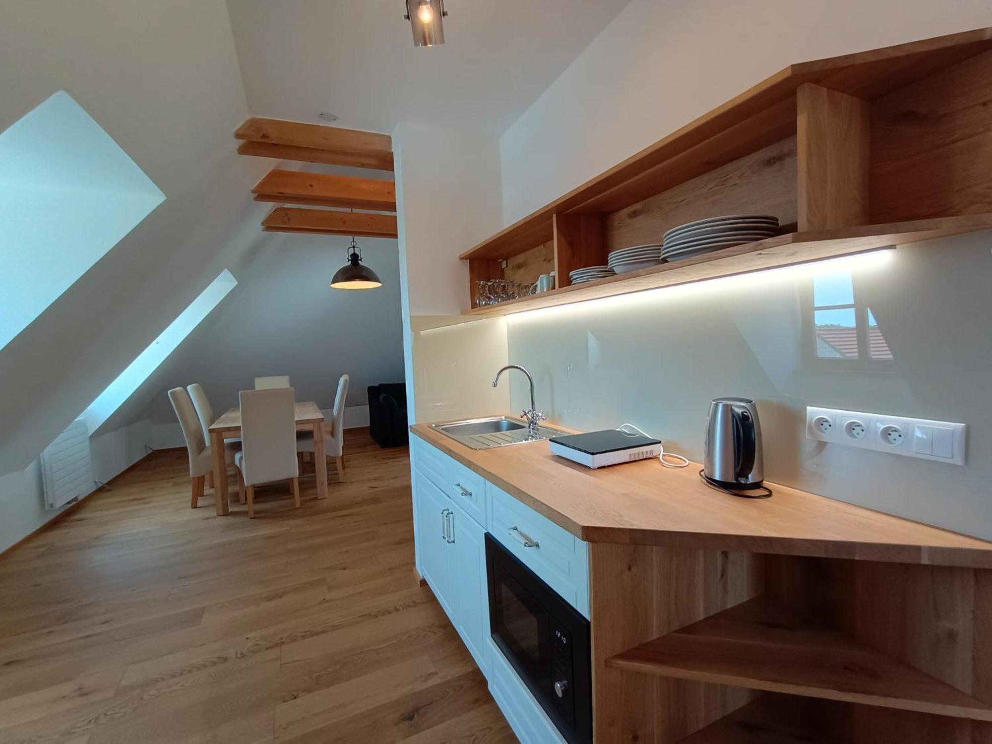 Apartmany Maly Mnich Mnisek pod Brdy Ngoại thất bức ảnh