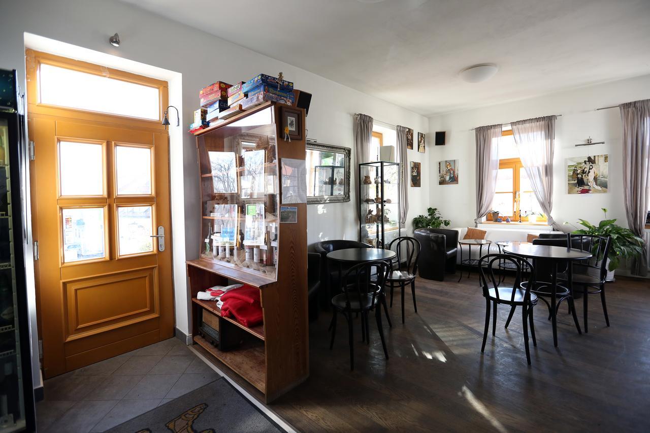 Apartmany Maly Mnich Mnisek pod Brdy Ngoại thất bức ảnh